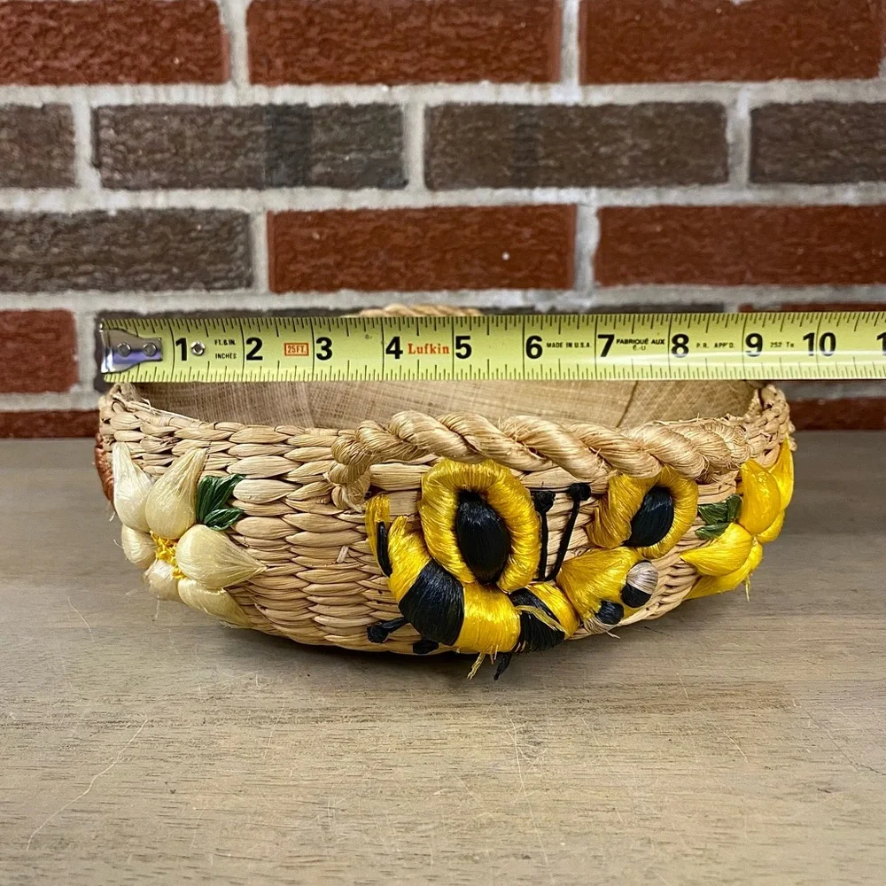Vintage Casserole Holder Wicker Rafia Pyrex Carrier Lined Basket‎ Bees & Floral